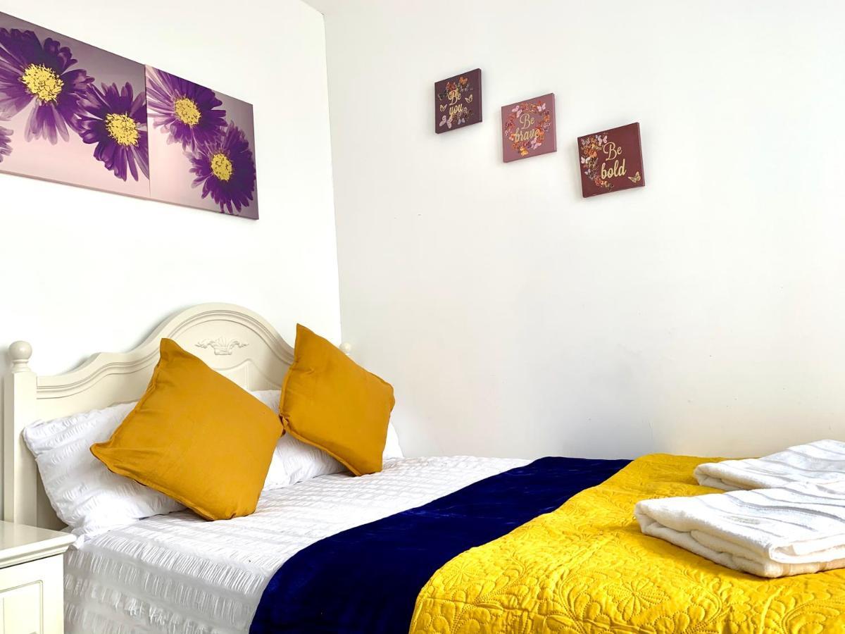 2-Bedrooms Modern Apartment Next To Velodrome, Lounge, Balcony, Parking, Abba London Exterior photo