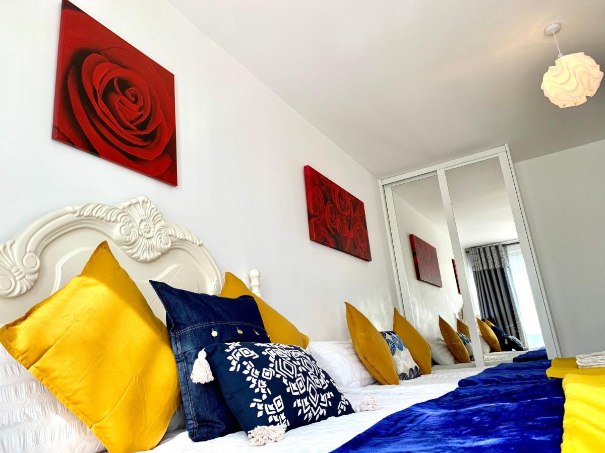 2-Bedrooms Modern Apartment Next To Velodrome, Lounge, Balcony, Parking, Abba London Exterior photo