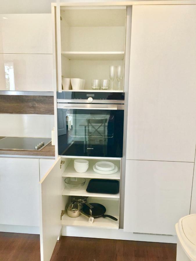 2-Bedrooms Modern Apartment Next To Velodrome, Lounge, Balcony, Parking, Abba London Exterior photo