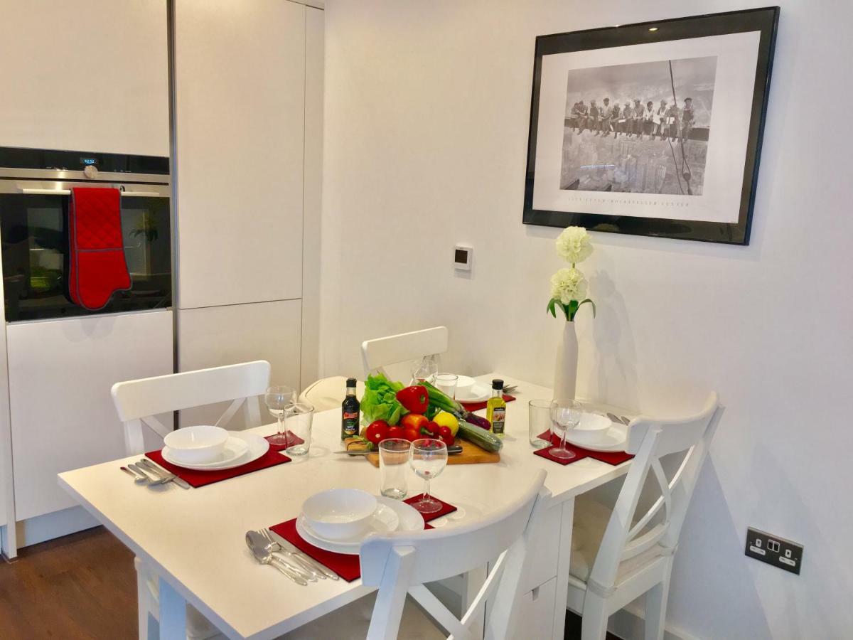 2-Bedrooms Modern Apartment Next To Velodrome, Lounge, Balcony, Parking, Abba London Exterior photo